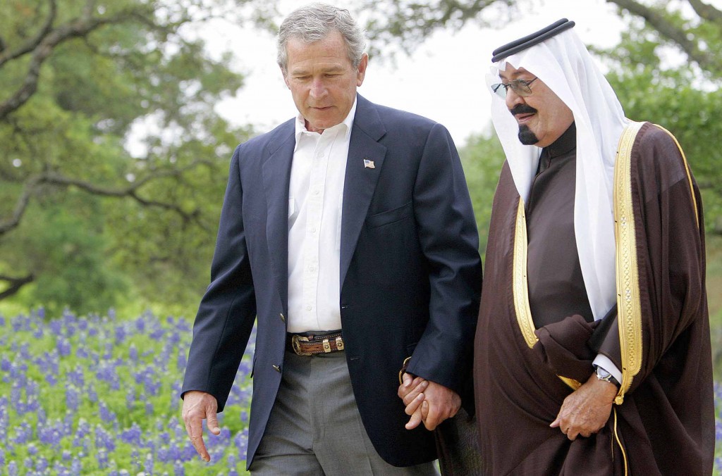 George Bush og Kong Abdullah gik ofte ture sammen - hånd i hånd. 