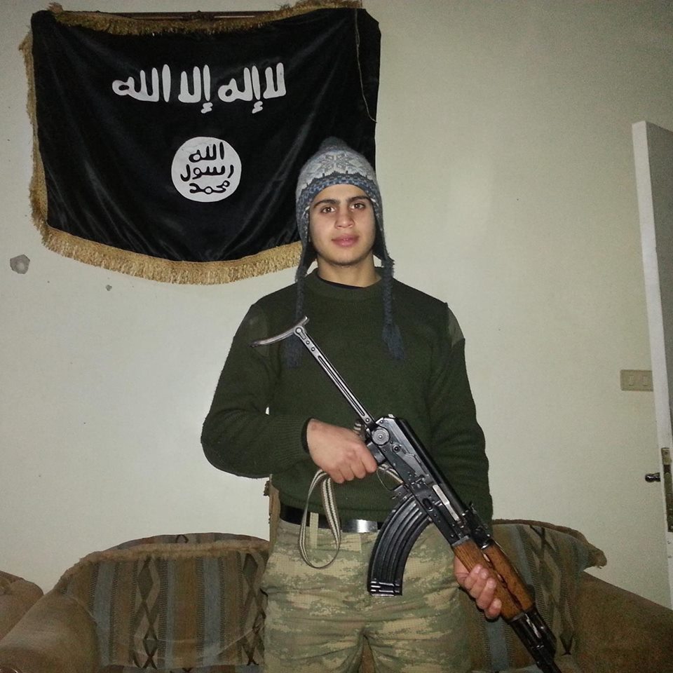 Broderen Hamza kæmper også for ISIS. 